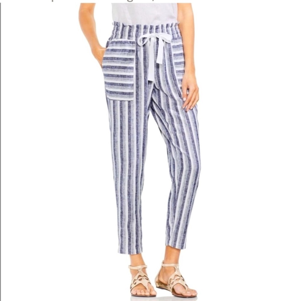 EUC Vince Camuto linen blend striped pants